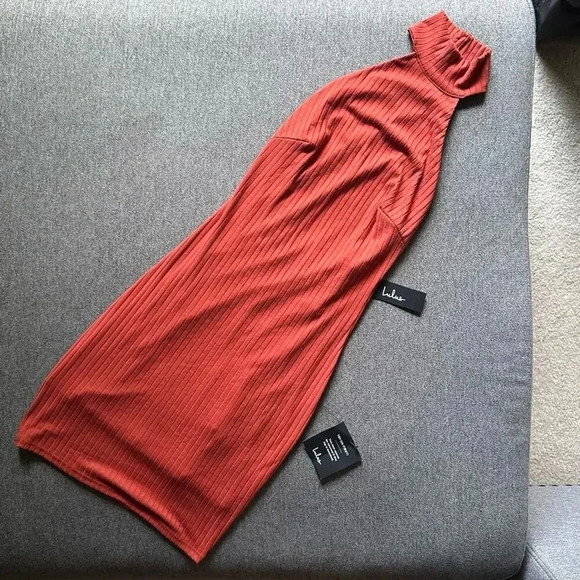 Lulu’s Got The Groove Ribbed Halter Mini Dress Small NWT - Picture 2 of 7